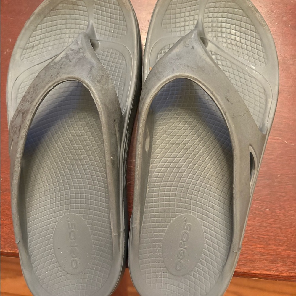 Oofos Slate Gray Sandals